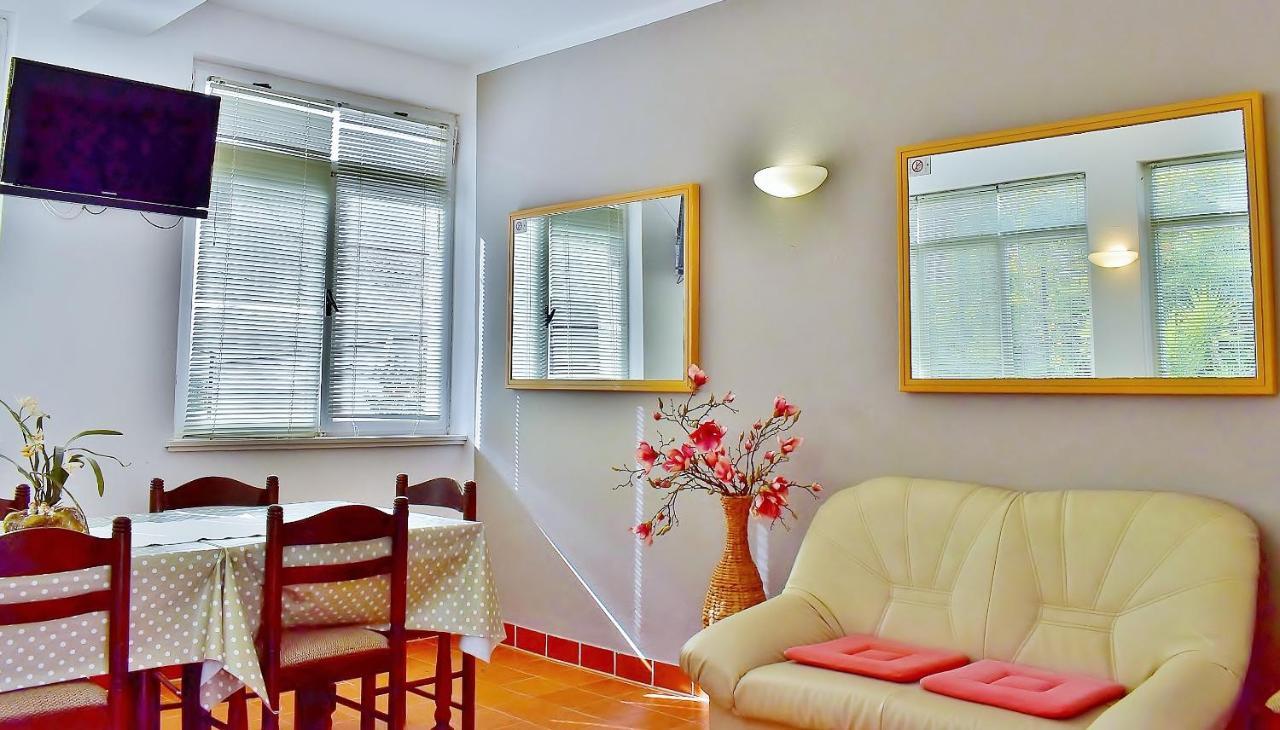 Apartman Balen J. Banjol Exterior foto